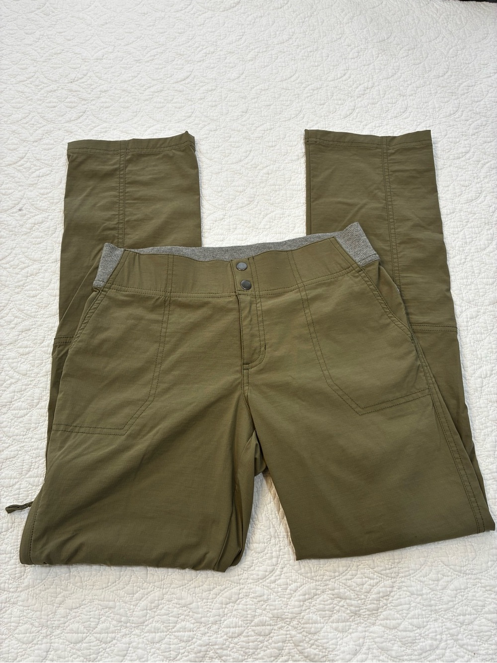 Gramicci Womens Medium Olive Green Ripstop Hiking Pants Stretch Waist Outdoors